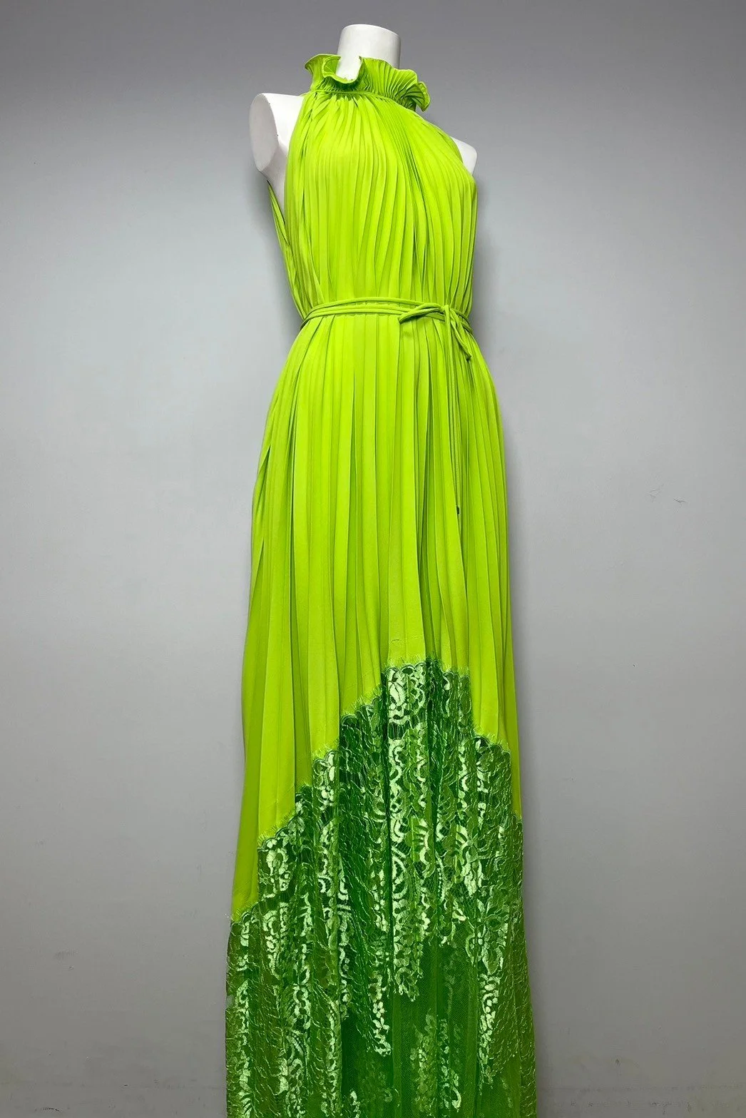LINE_ALBUM_New collection 1_231228_23.jpg
