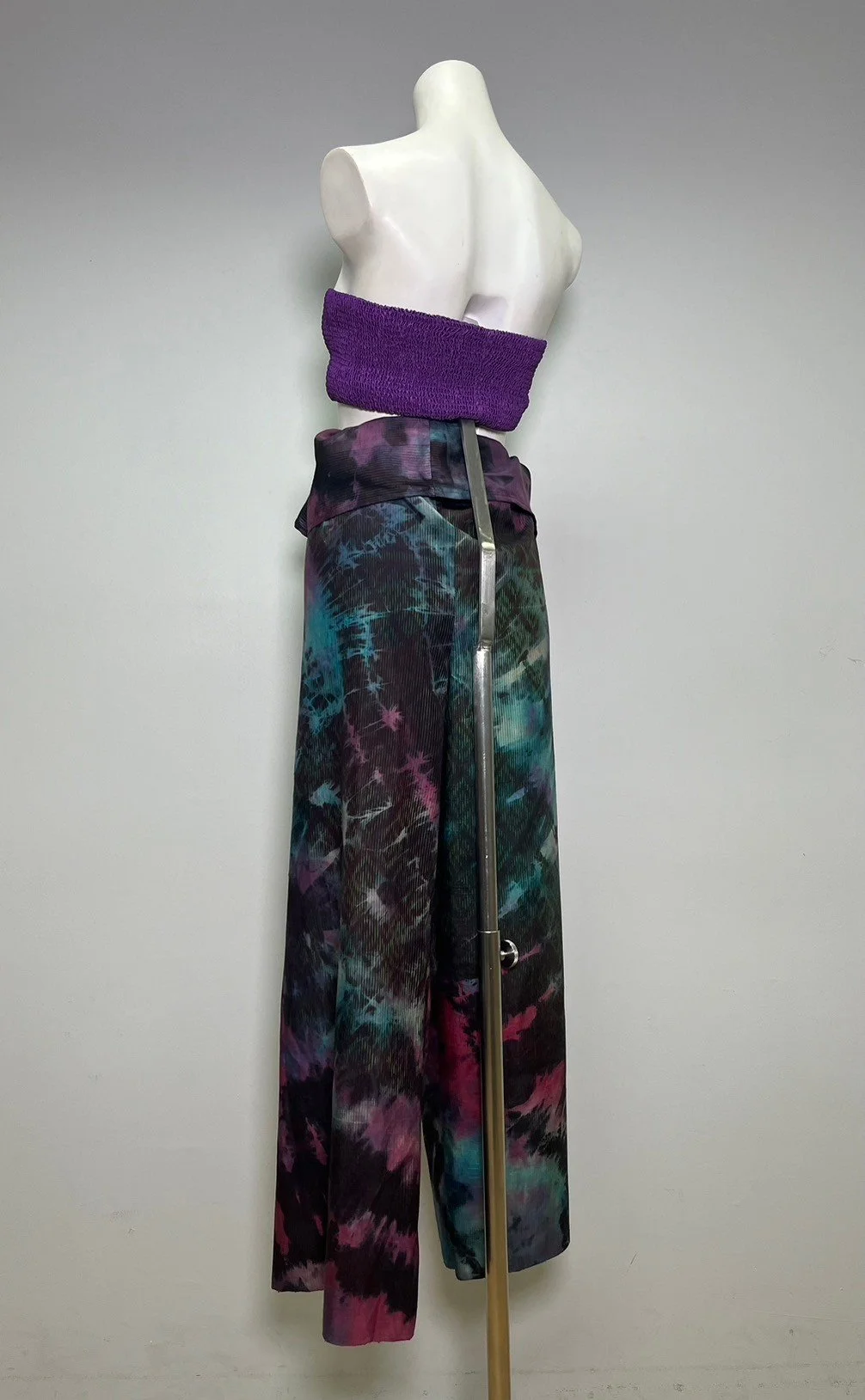 LINE_ALBUM_Lush leisure Pants_240111_6.jpg