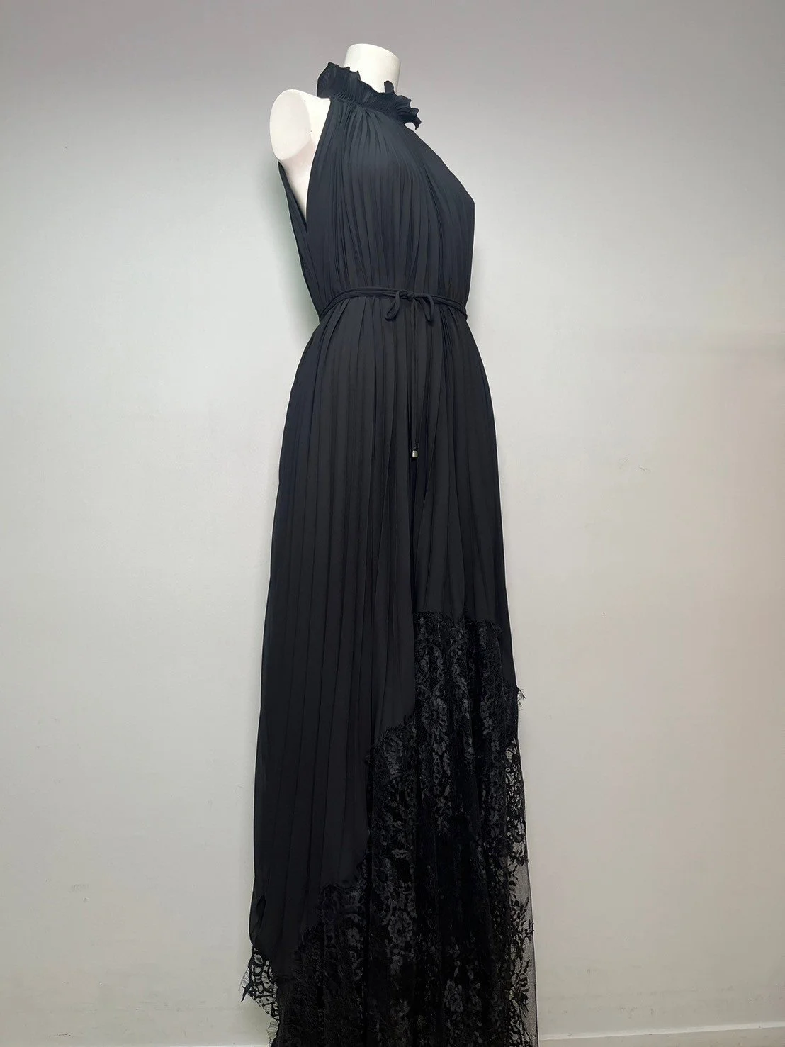 LINE_ALBUM_New collection2_240319_3.jpg