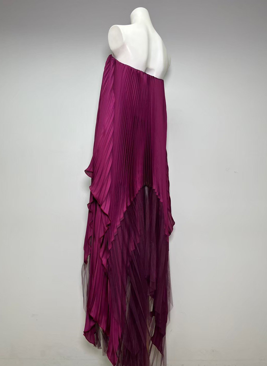 LINE_ALBUM_New collection 1_231219_1.jpg