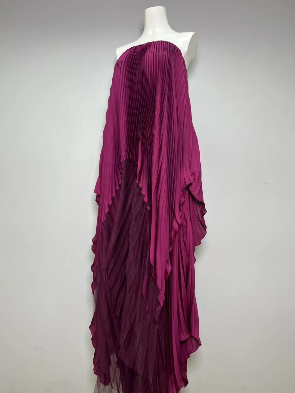 LINE_ALBUM_New collection 1_231219_4.jpg