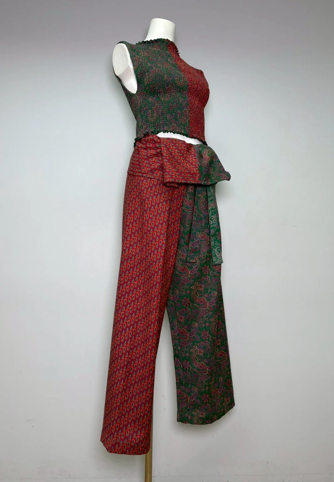 LINE_ALBUM_New collection2_250527_3.jpg