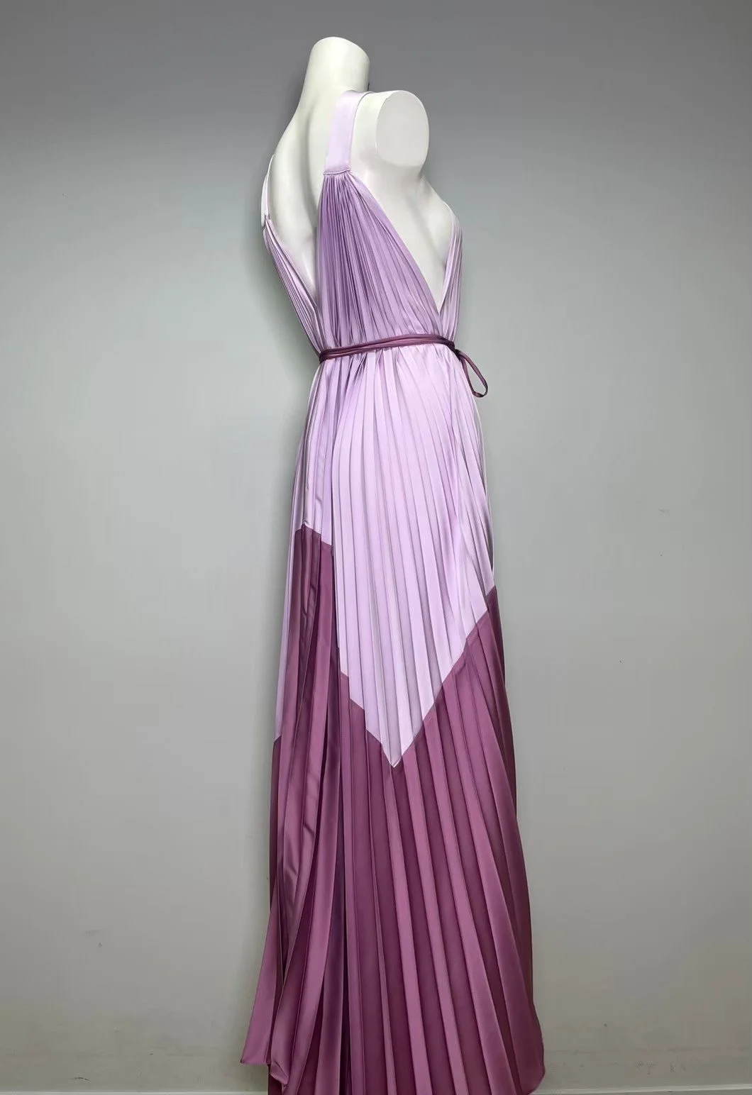 LINE_ALBUM_New collection2_250326_1.jpg