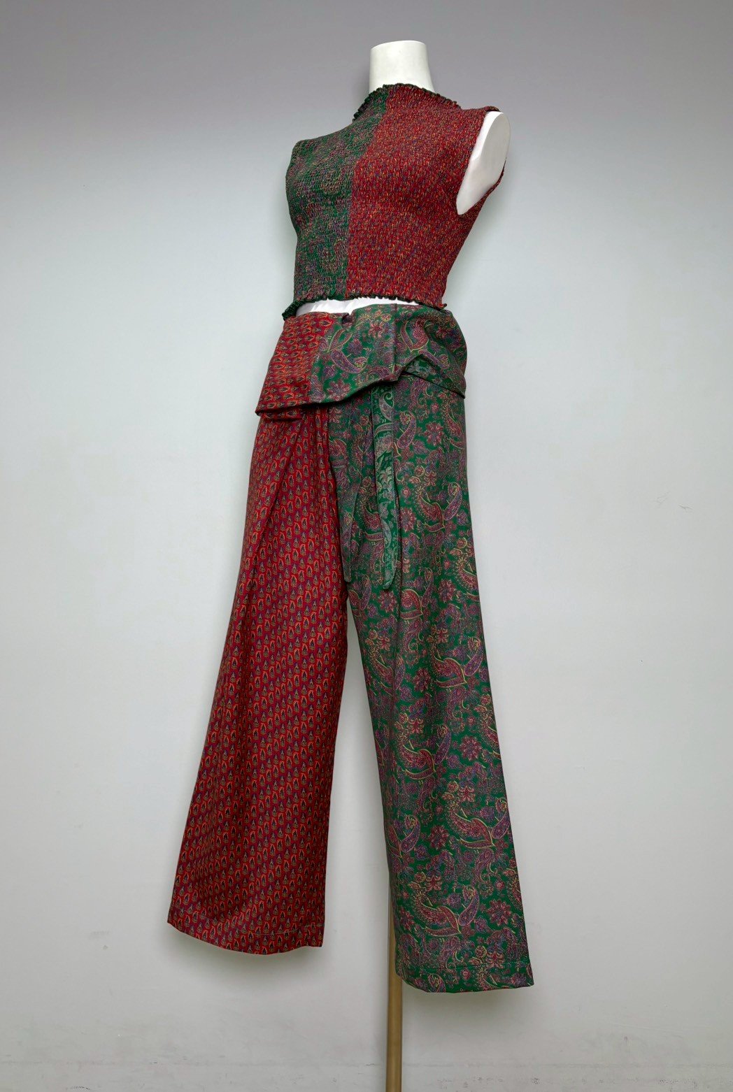 LINE_ALBUM_New collection2_250527_4.jpg