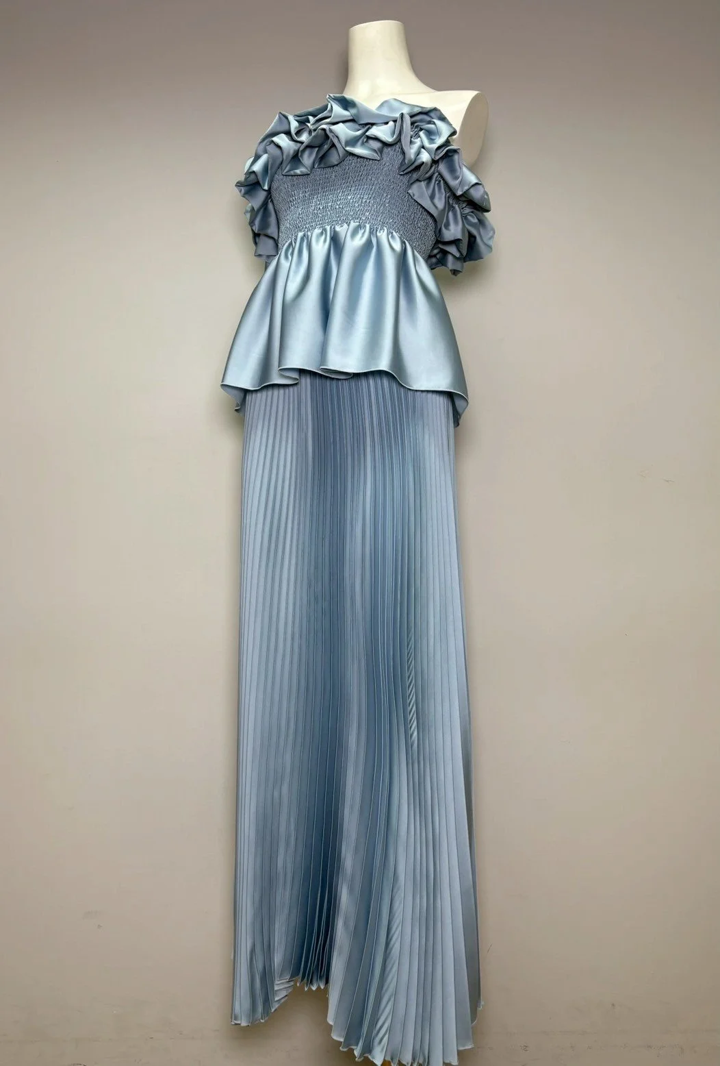 LINE_ALBUM_New collection2_250528_4.jpg