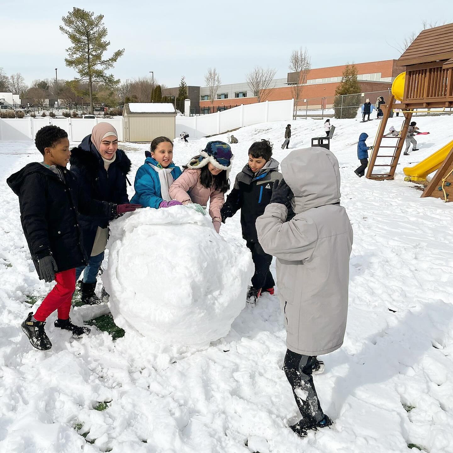 ⛄️ ❄️ What&rsquo;s more fun than playing in the snow? Playing in the snow WITH your classmates and making a snowman taller than you!! ❄️ ⛄️