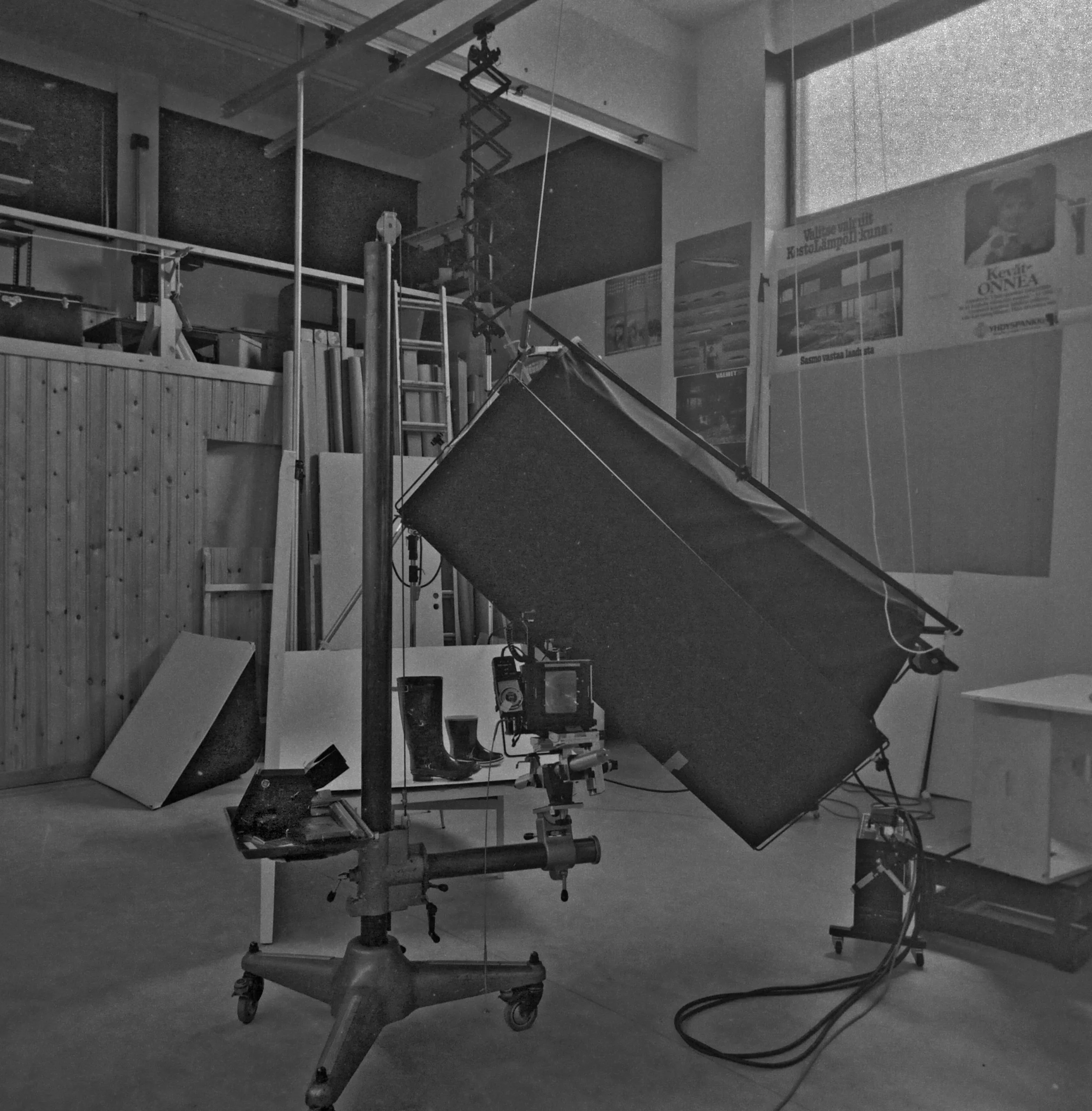 16 studio 3.jpg