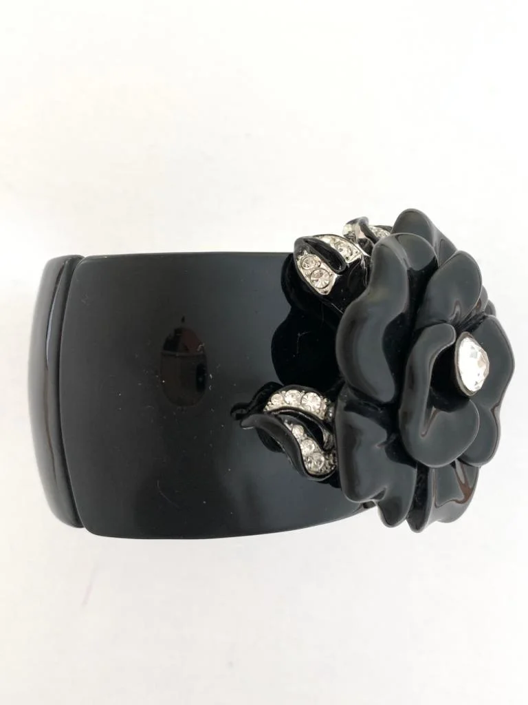 Bracciale rigido camelia nera