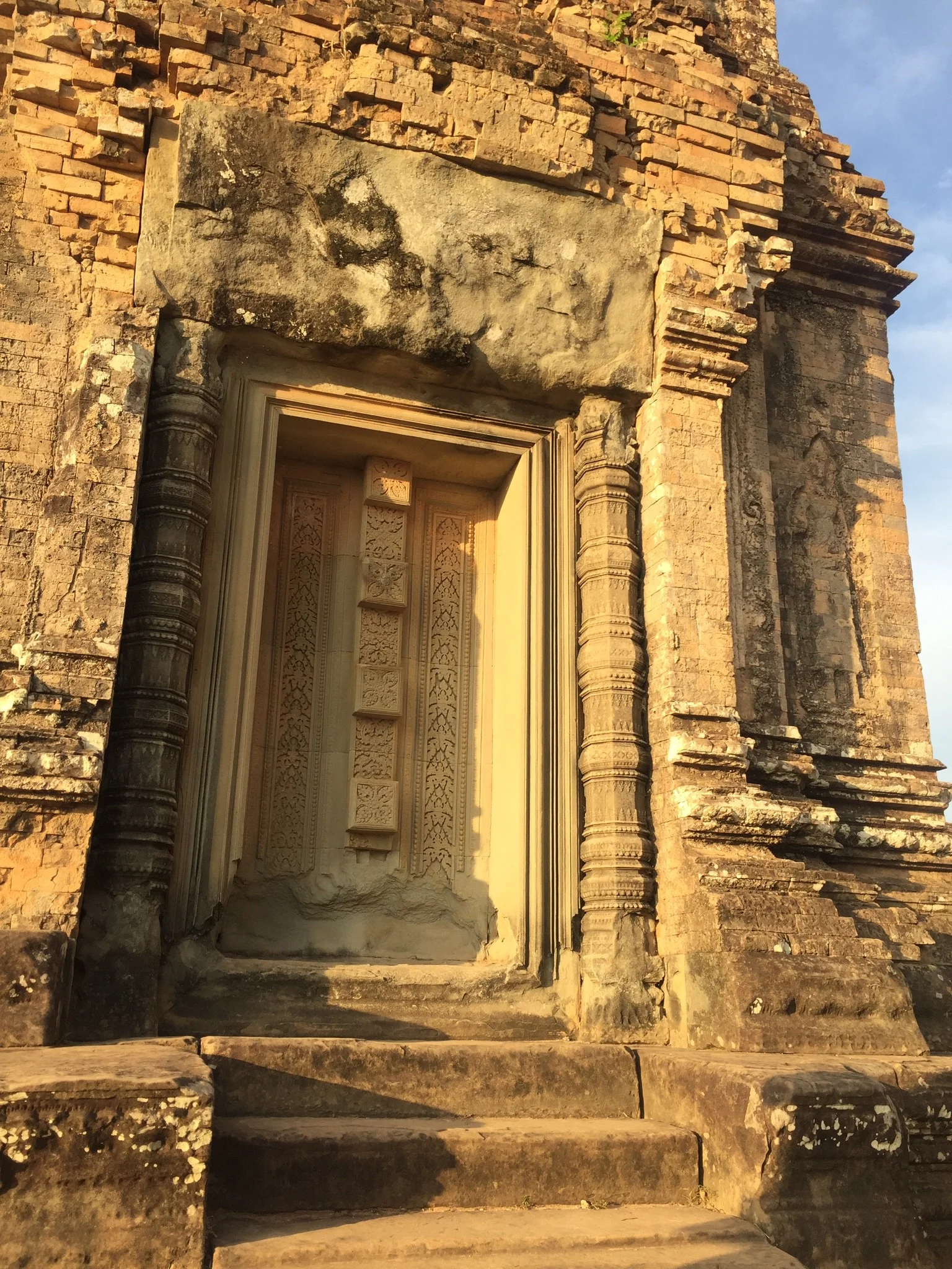 I love the detailing on this tower on top of Pre Rup.