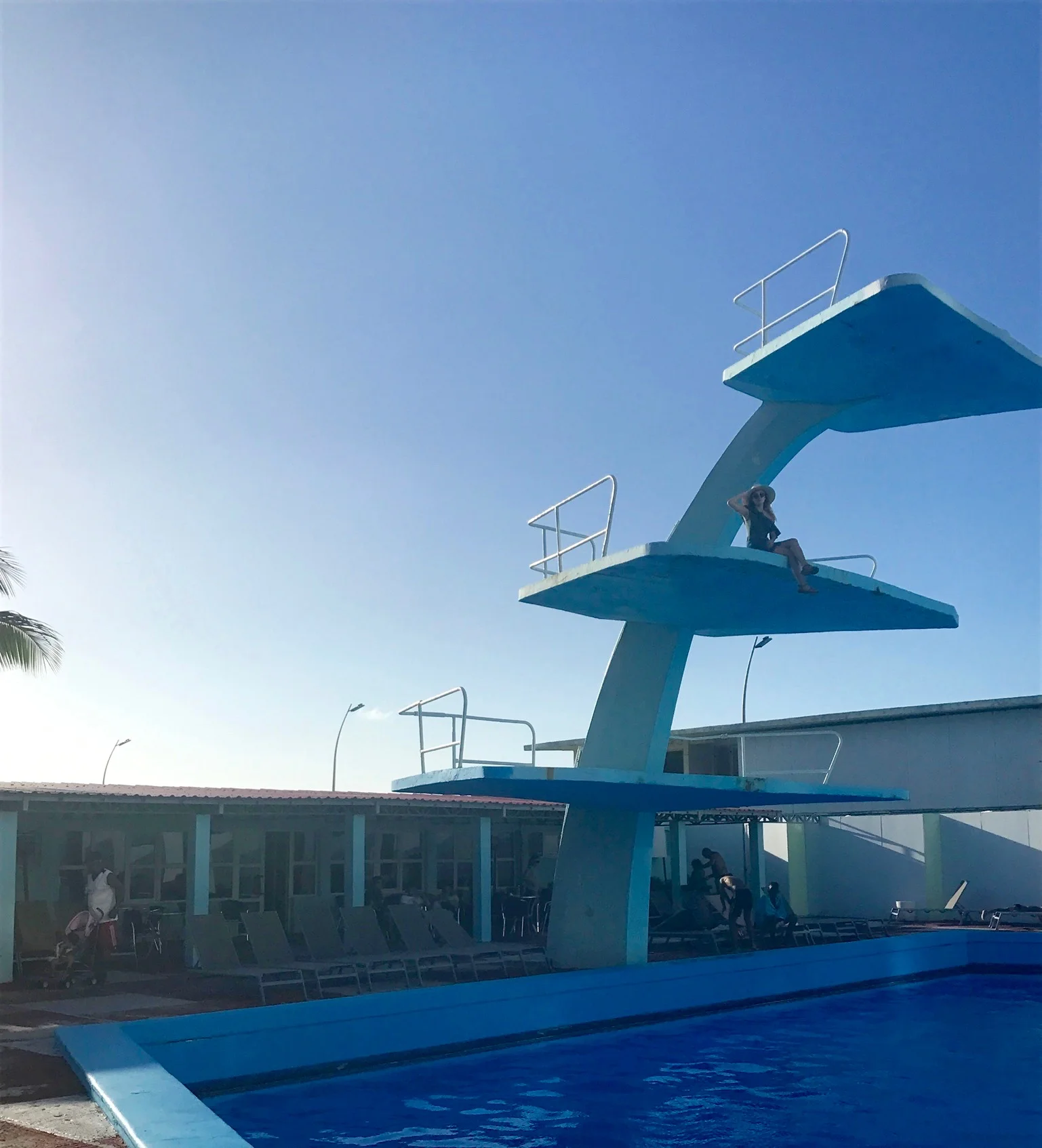 Even if you don't stay in a hotel, you can still take advantage of their facilities. Find this diving board at the Hotel Riviera, which hasn't been updated since the 1950s! 