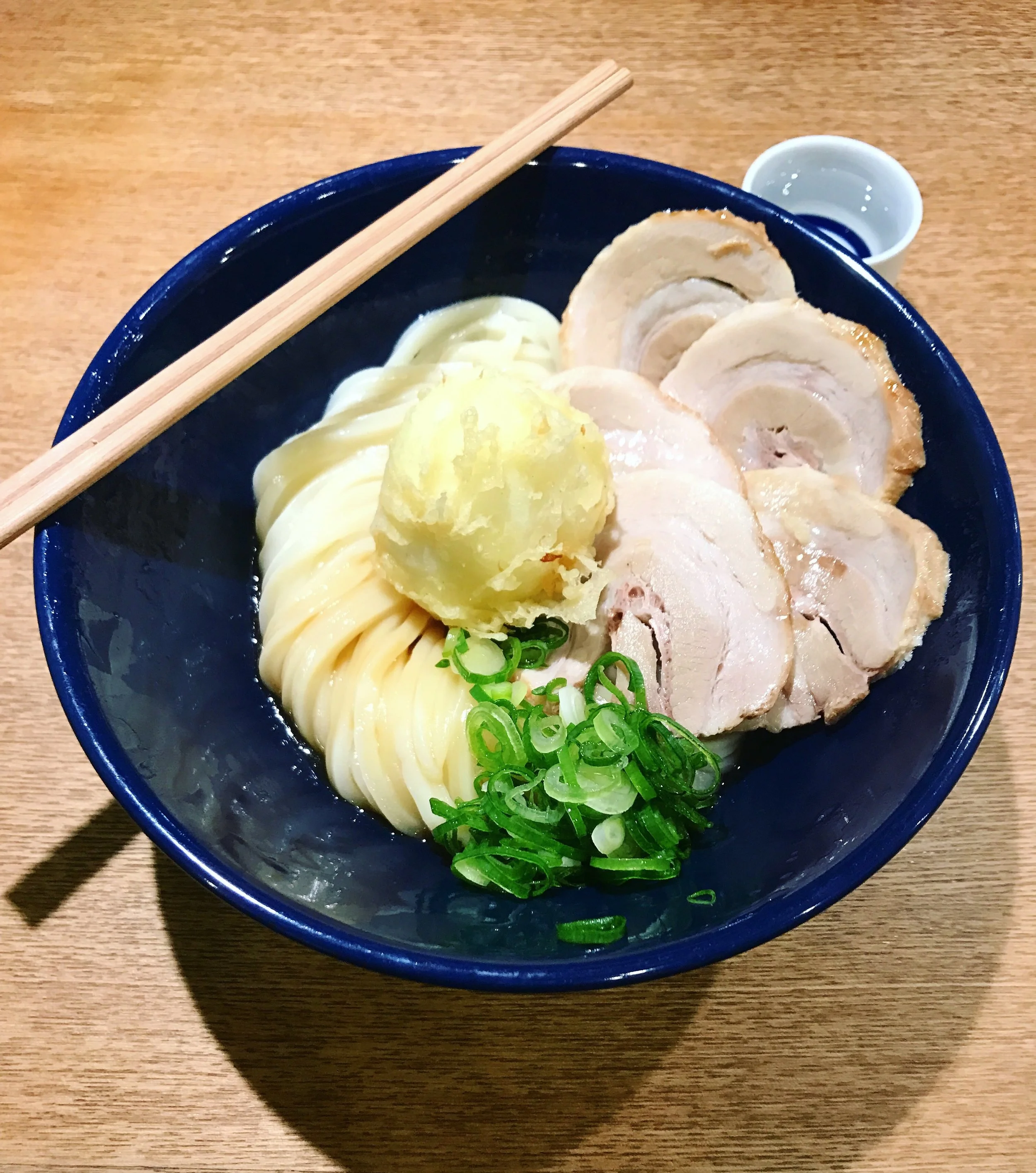 Udon noodles are thicker than ramen.