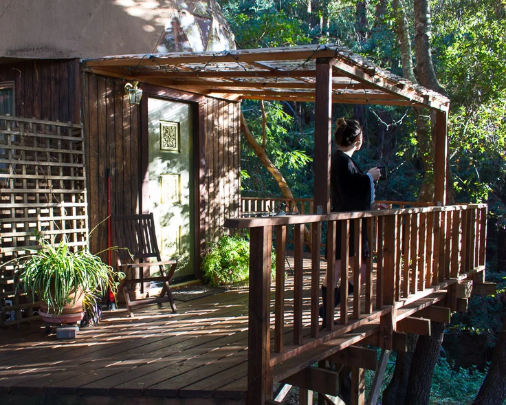 airbnb-mushroom-dome-aptos.jpg