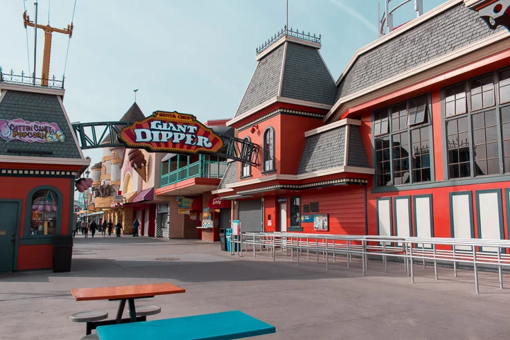 The entrance to the Giant Dipper rollercoaster.