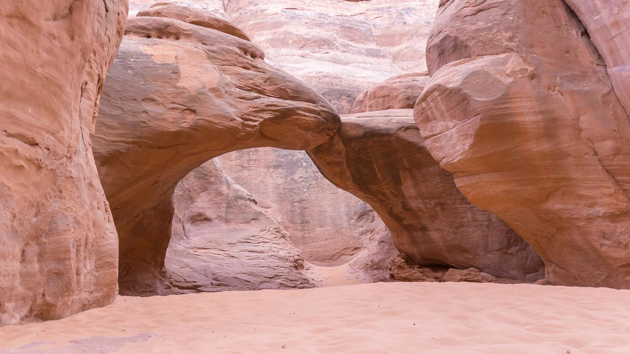 Sand Dune Arch
