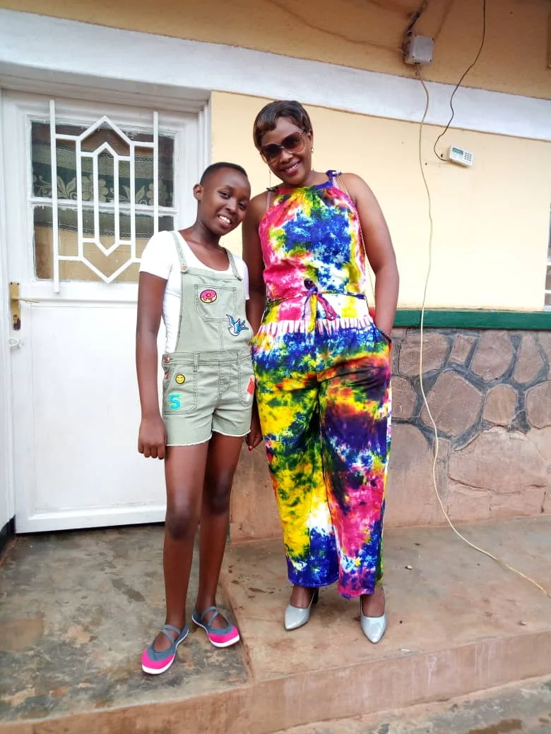 Shema (left), Jackie (right)