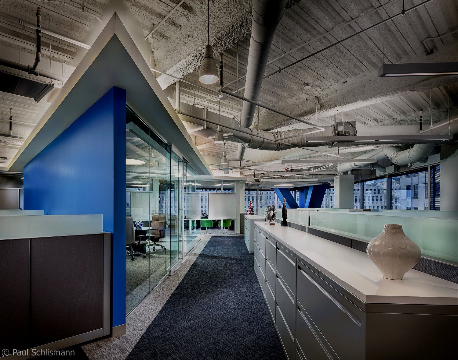 Milwaukee architectural photographer | office interior
