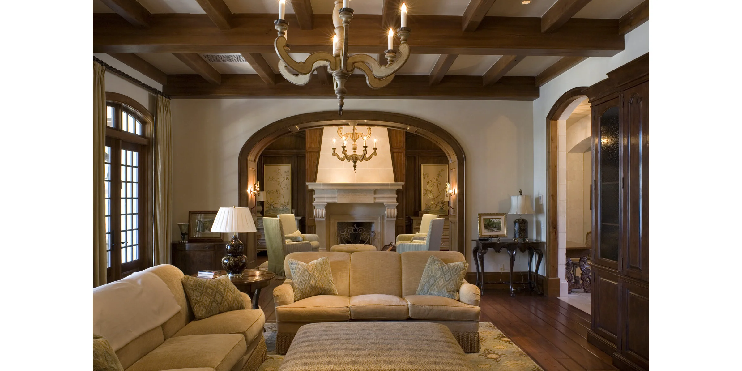 Breakfast_kitchen area windowfamily room toward fireplace.jpg