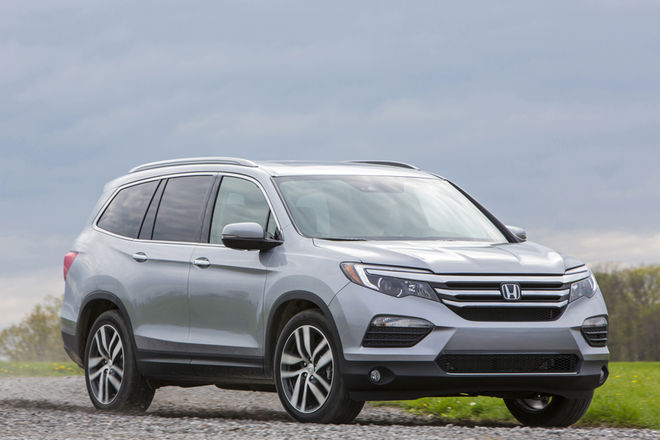 2016-Honda-Pilot-front-three-quarters1.jpg