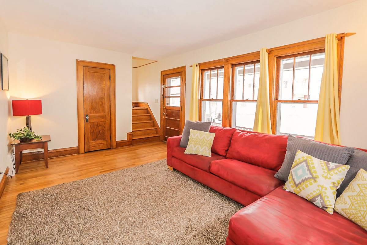 18 S Fair Oaks Ave-13.jpg
