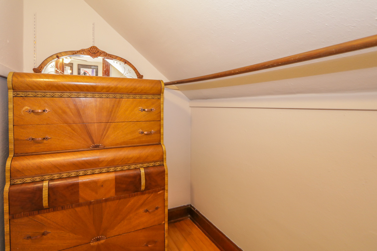 18 S Fair Oaks Ave-32.jpg
