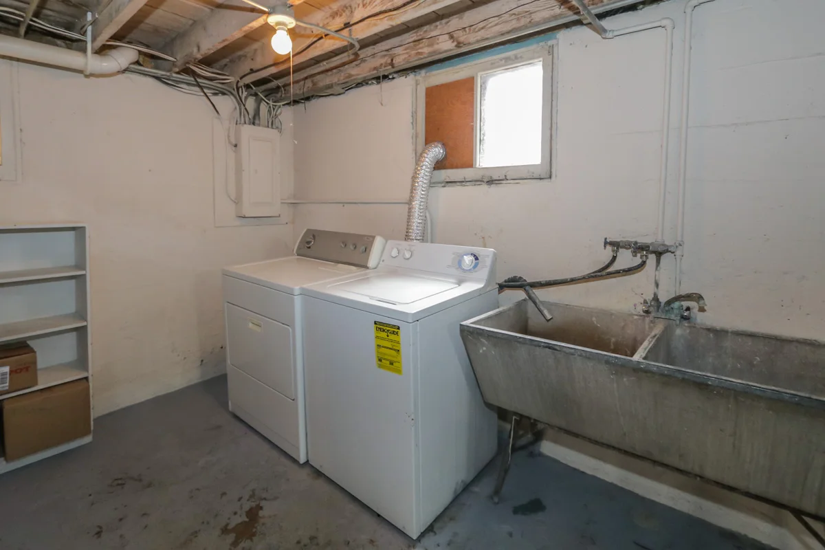 18 S Fair Oaks Ave - basement3.jpg