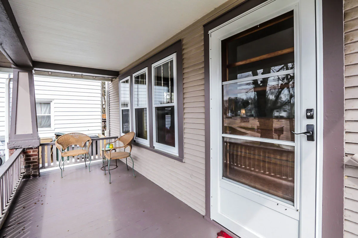 18 S Fair Oaks Ave.jpg