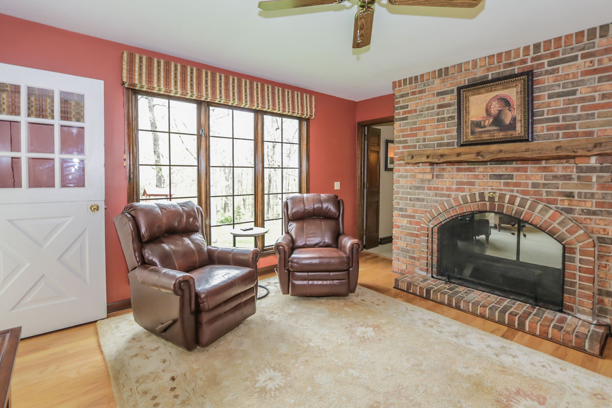 2716 Nadene Rd-46.jpg