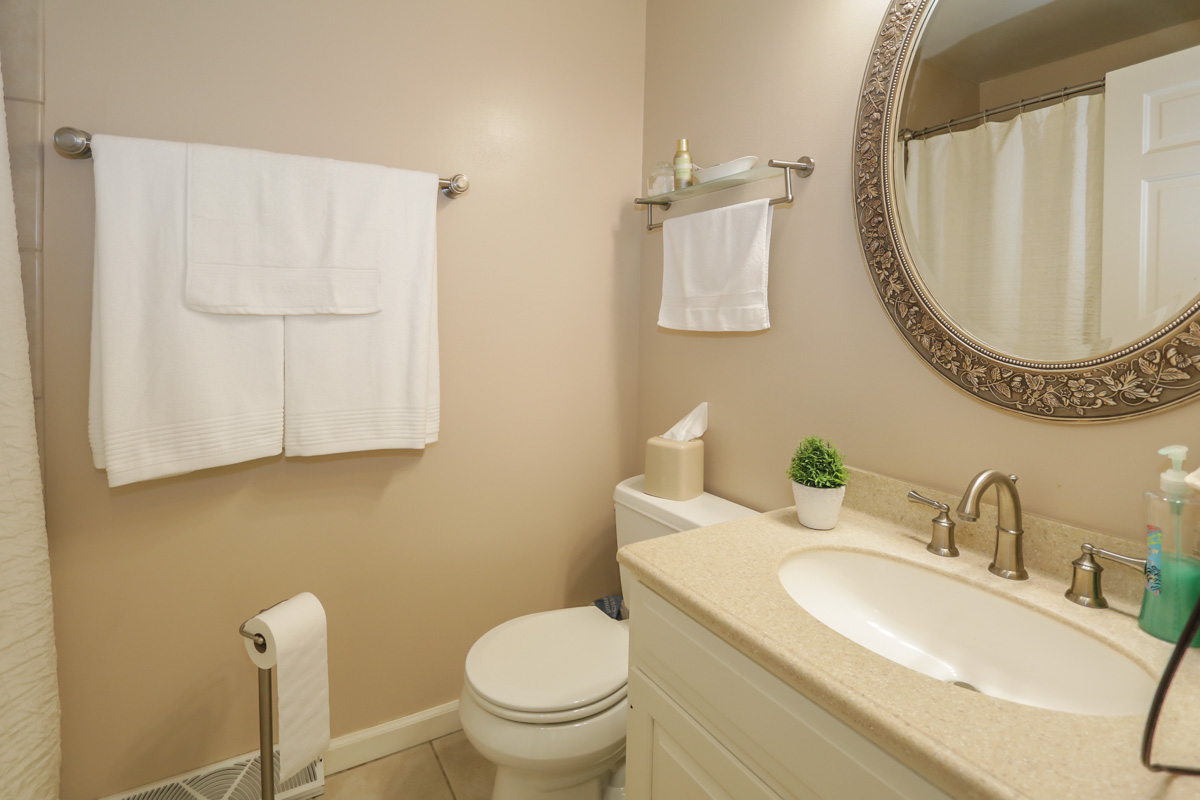 2716 Nadene Rd-30.jpg