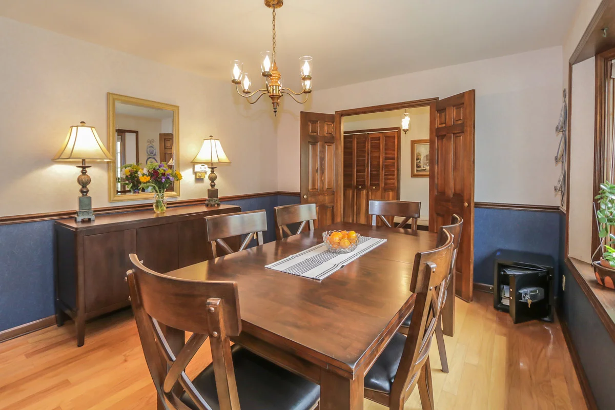 2716 Nadene Rd-26.jpg