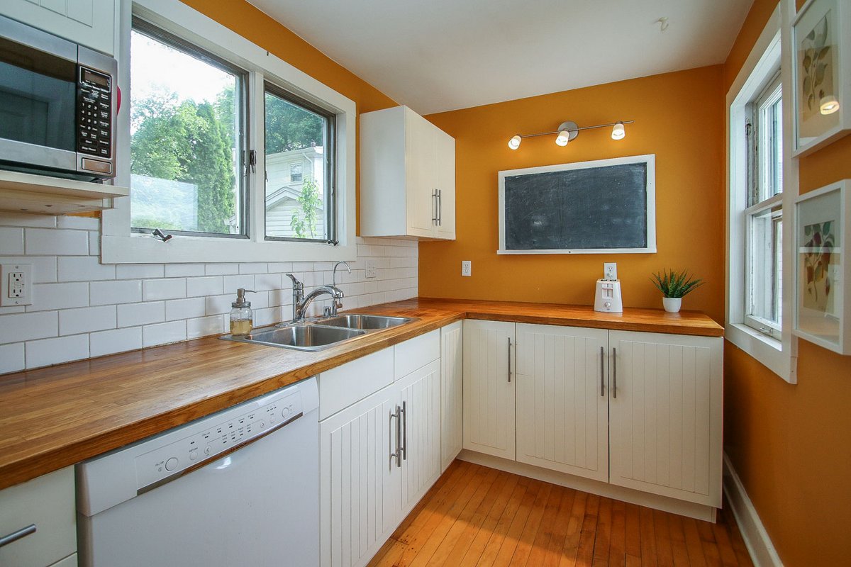 209 N 7th-10.jpg