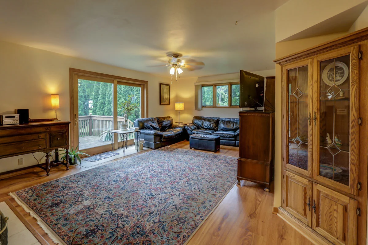 3707 Margaret St-18.jpg
