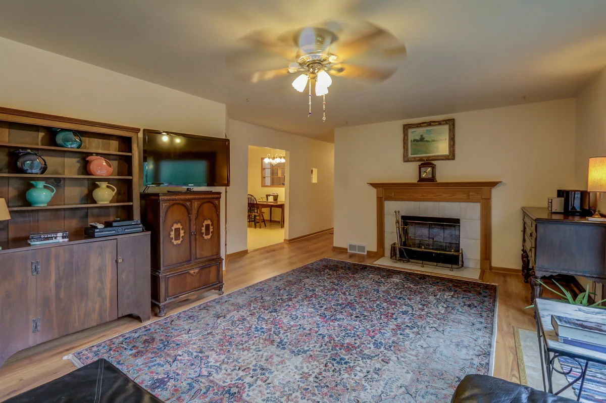 3707 Margaret St-24.jpg