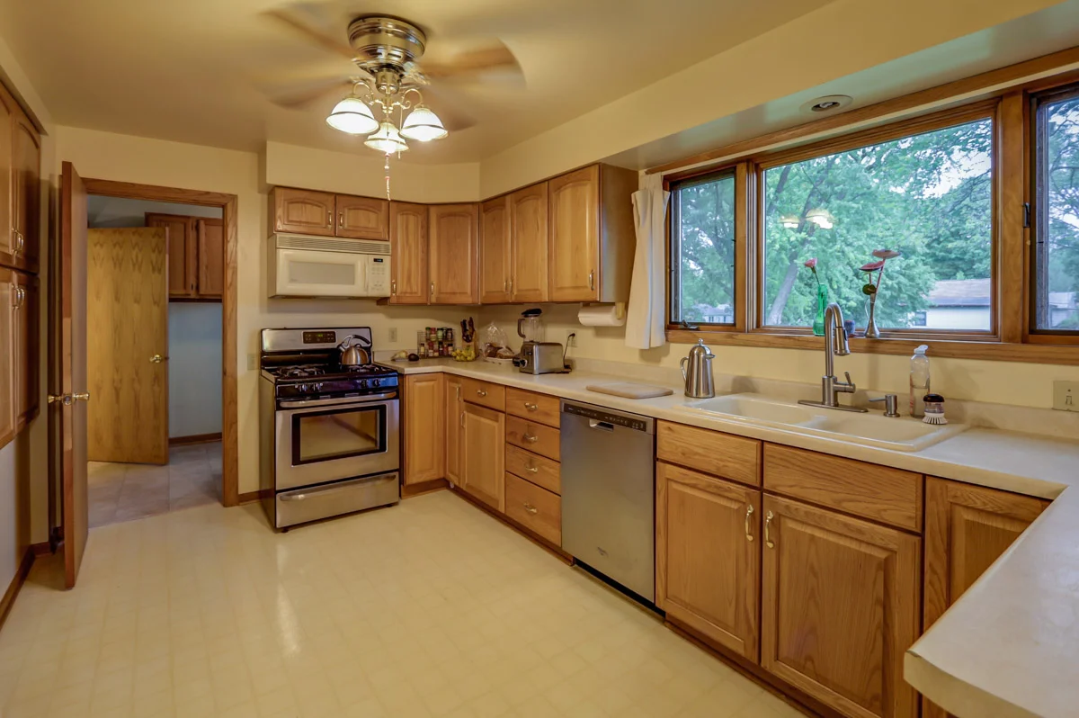 3707 Margaret St-28.jpg
