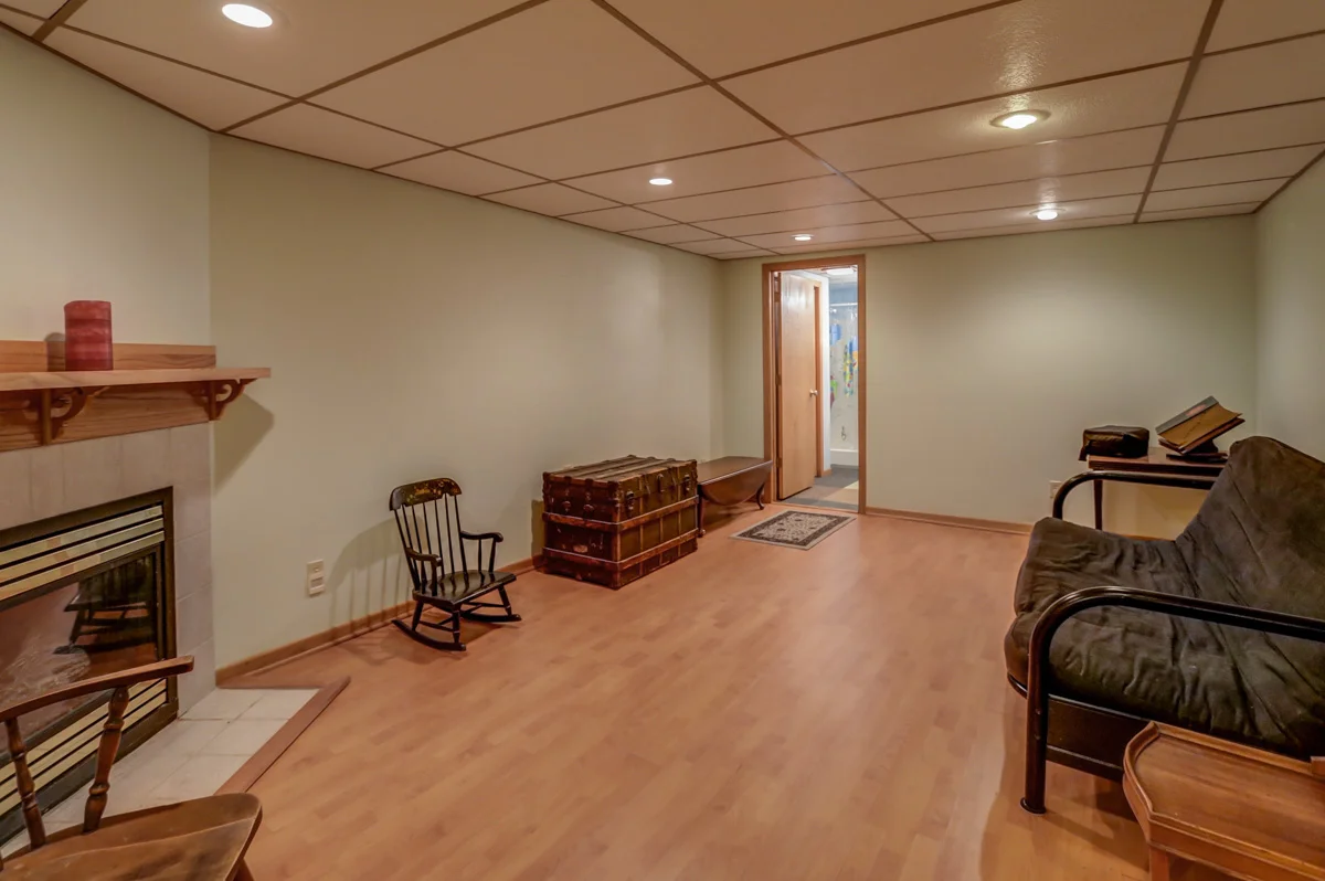 3707 Margaret St-57.jpg
