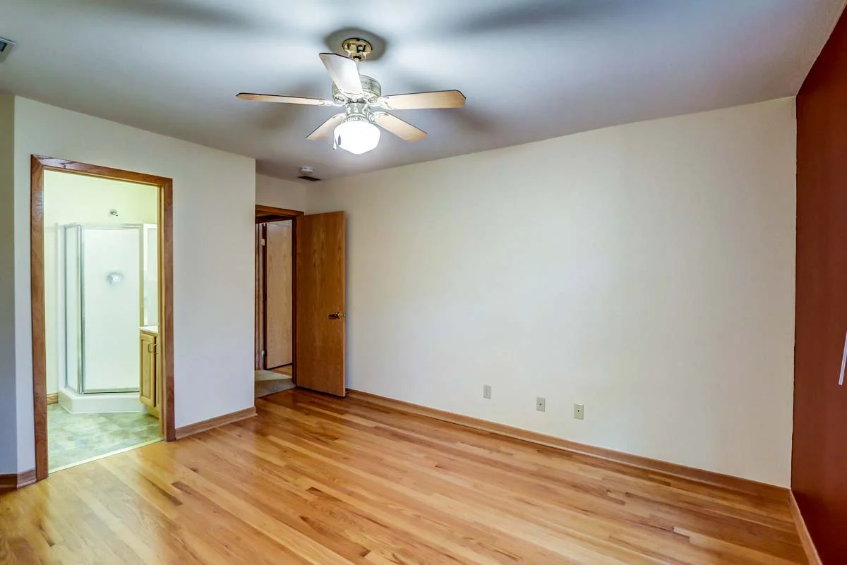 61 Waunona Woods Ct-19 - REVISED.jpg