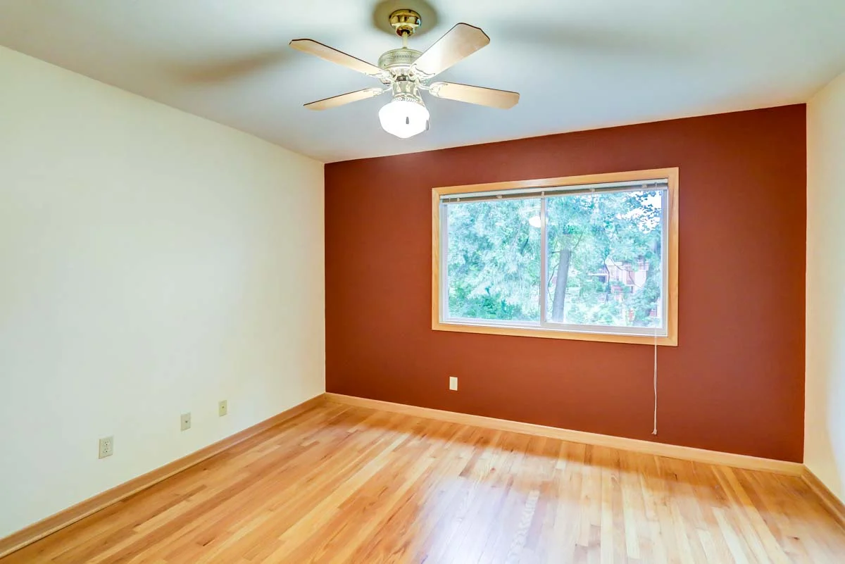 61 Waunona Woods Ct-20 - REVISED.jpg