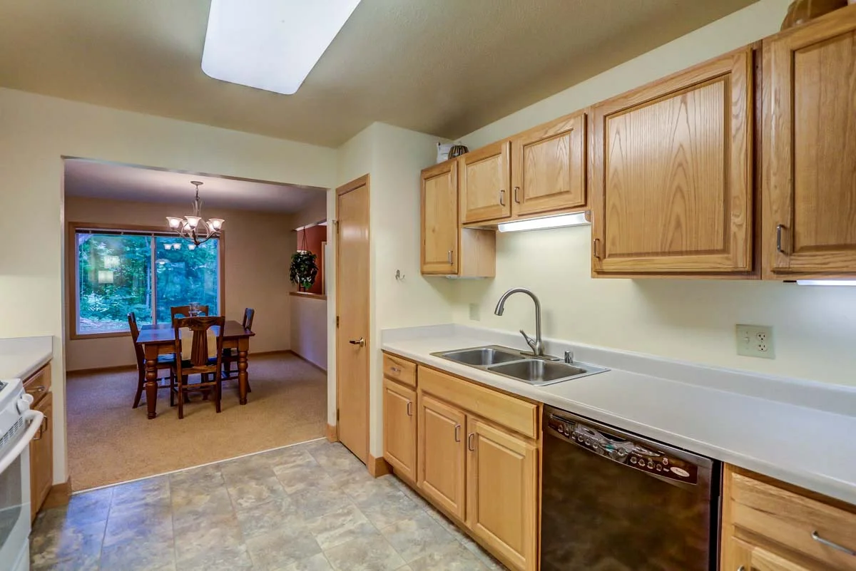 61 Waunona Woods Ct-14 - REVISED.jpg