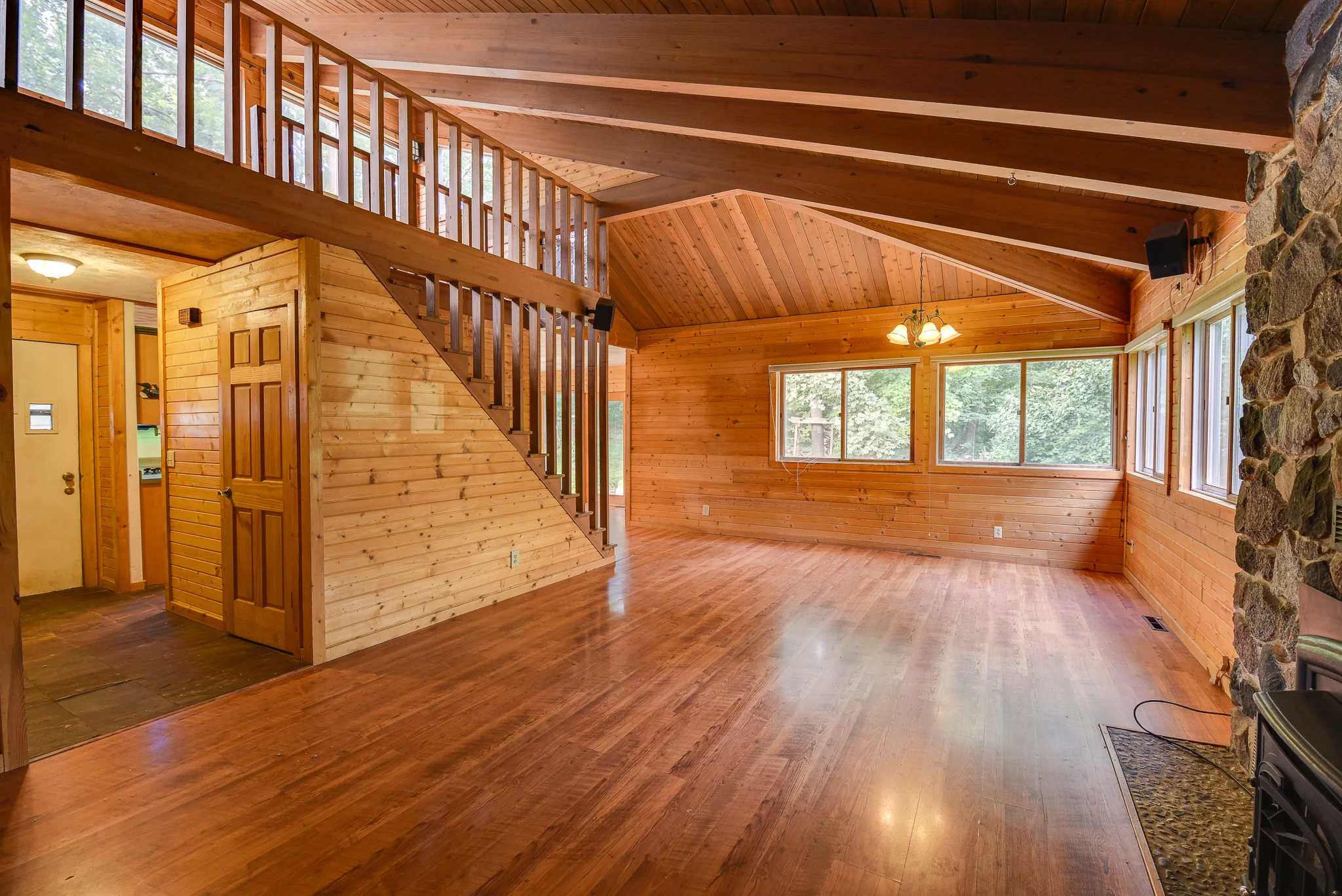 4870 Ridgeview Rd-8.jpg
