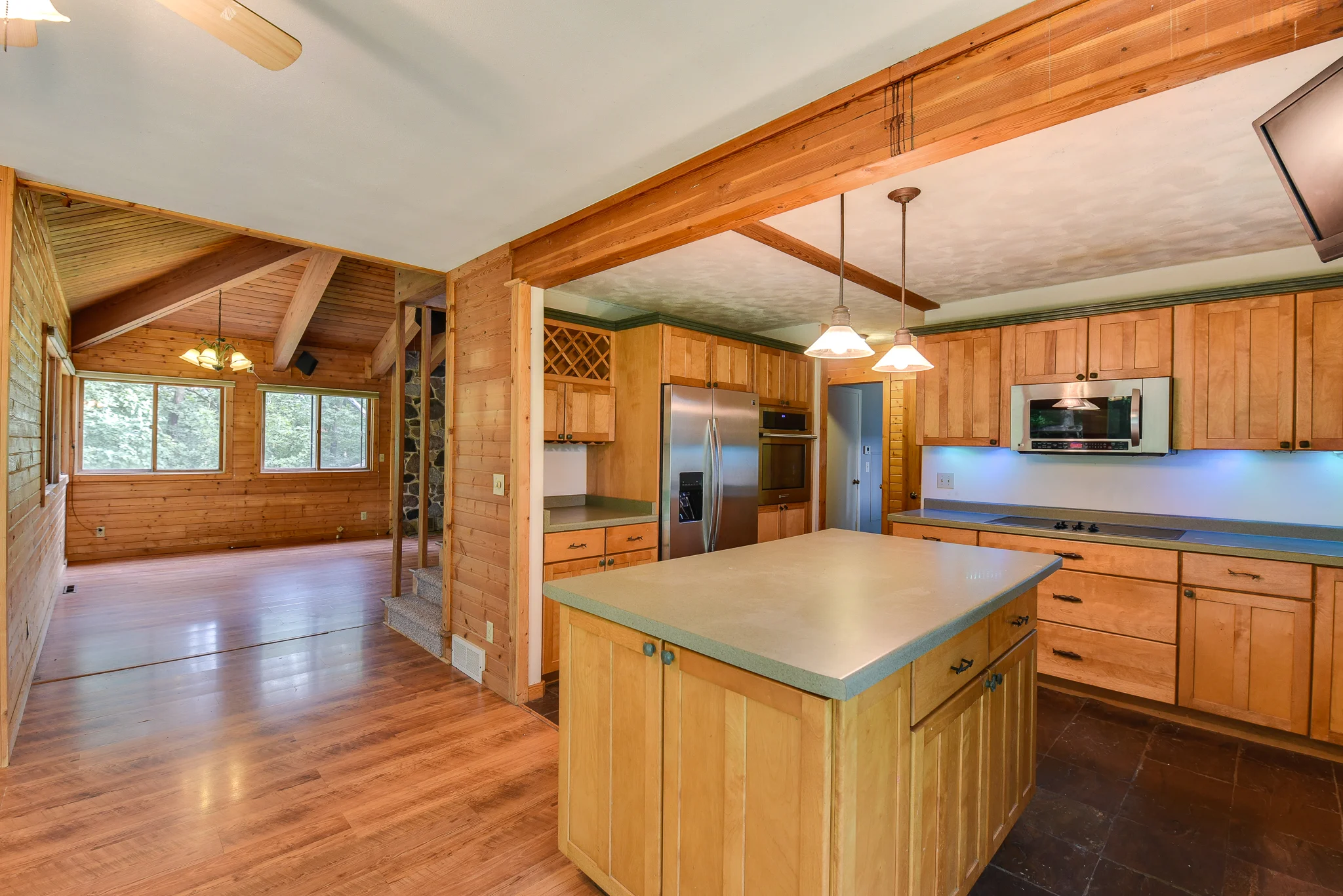 4870 Ridgeview Rd-11.jpg