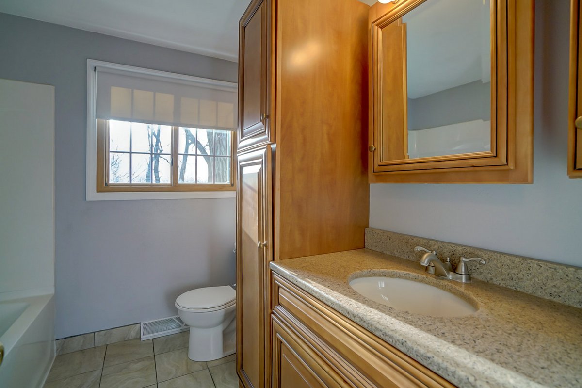 4195 Karmichael-11.jpg