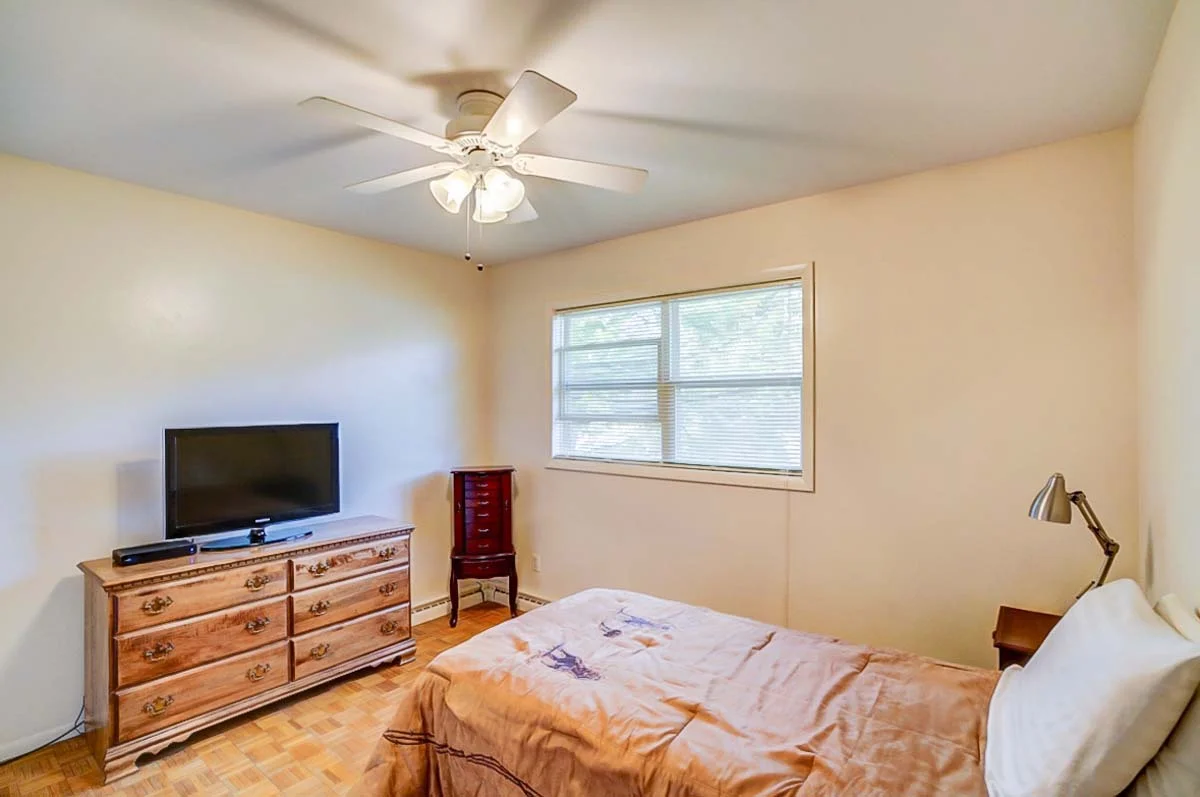 5301 Raymond Rd-19.jpg