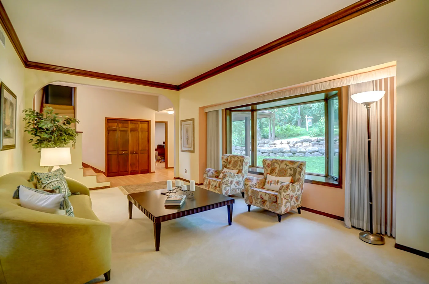 7124 Applewood-5.jpg