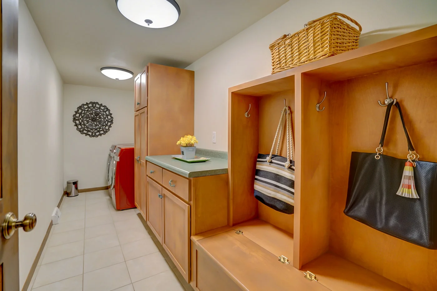 7124 Applewood-25.jpg