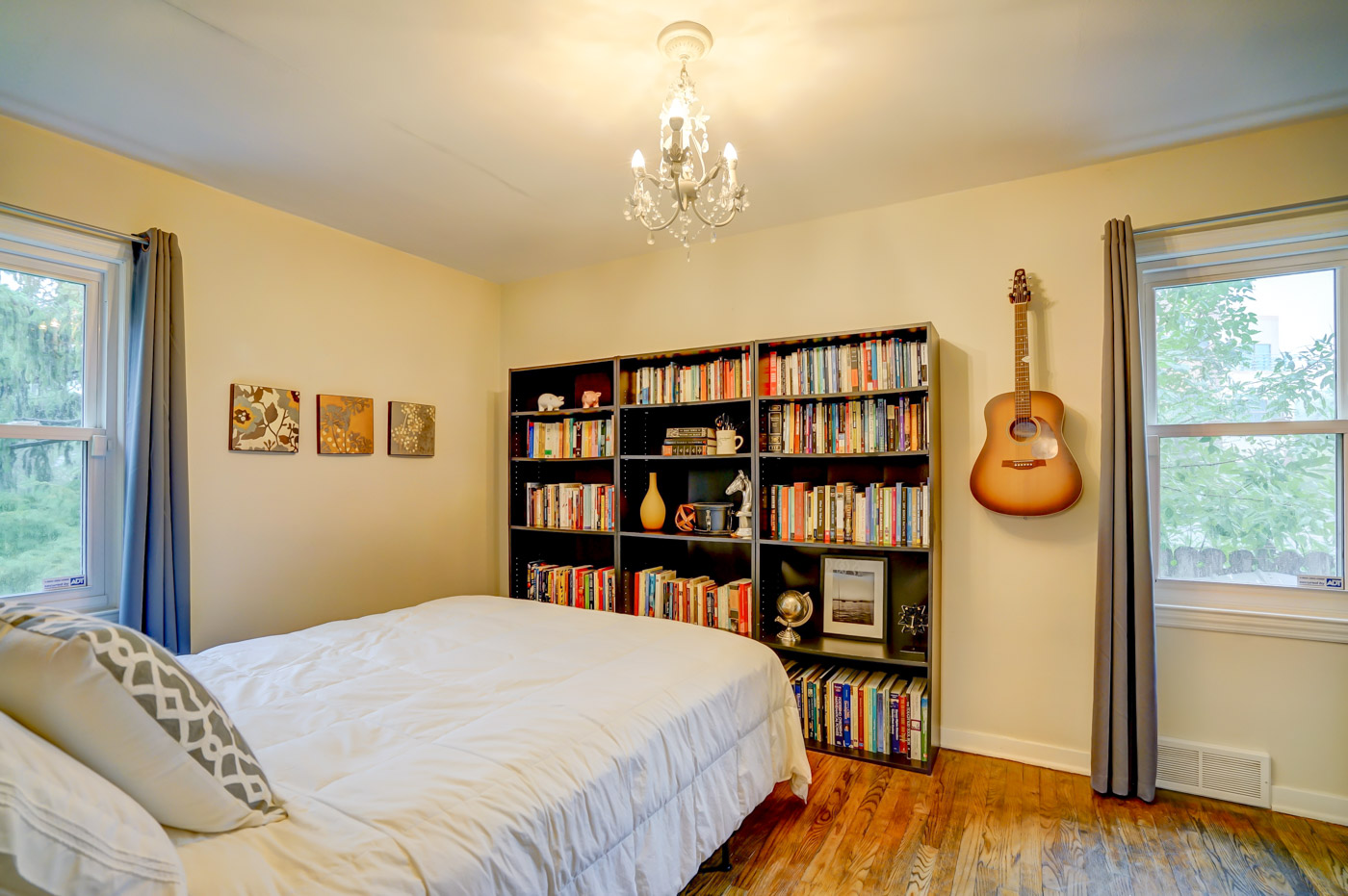 116 E Lakeside-2.jpg