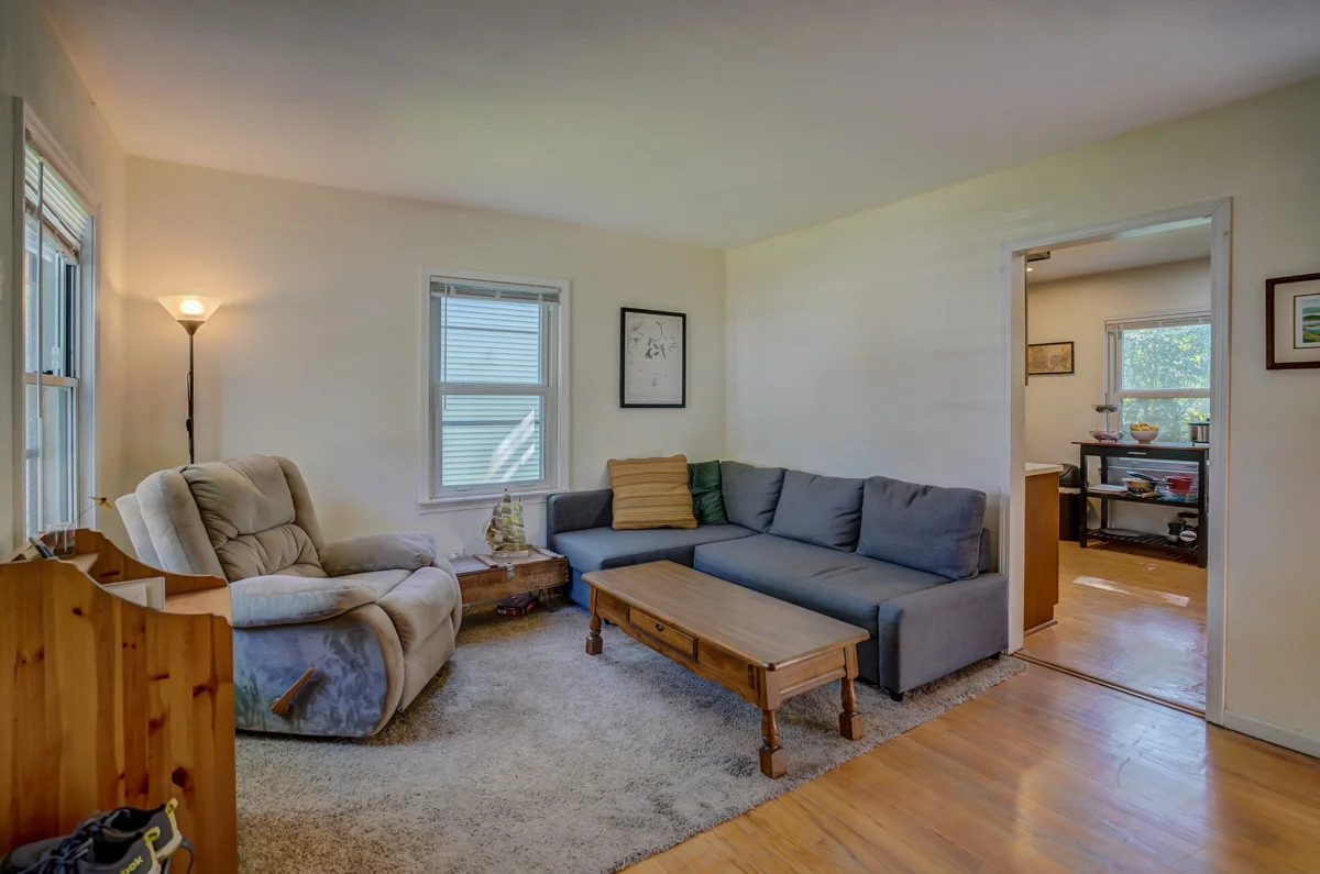 2821 Commercial Ave, Madison-18.jpg