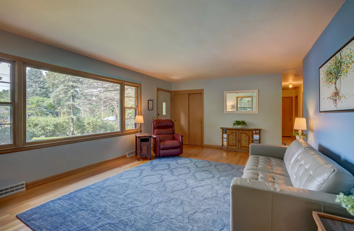 5600 Winnequah Road Monona-2.jpg