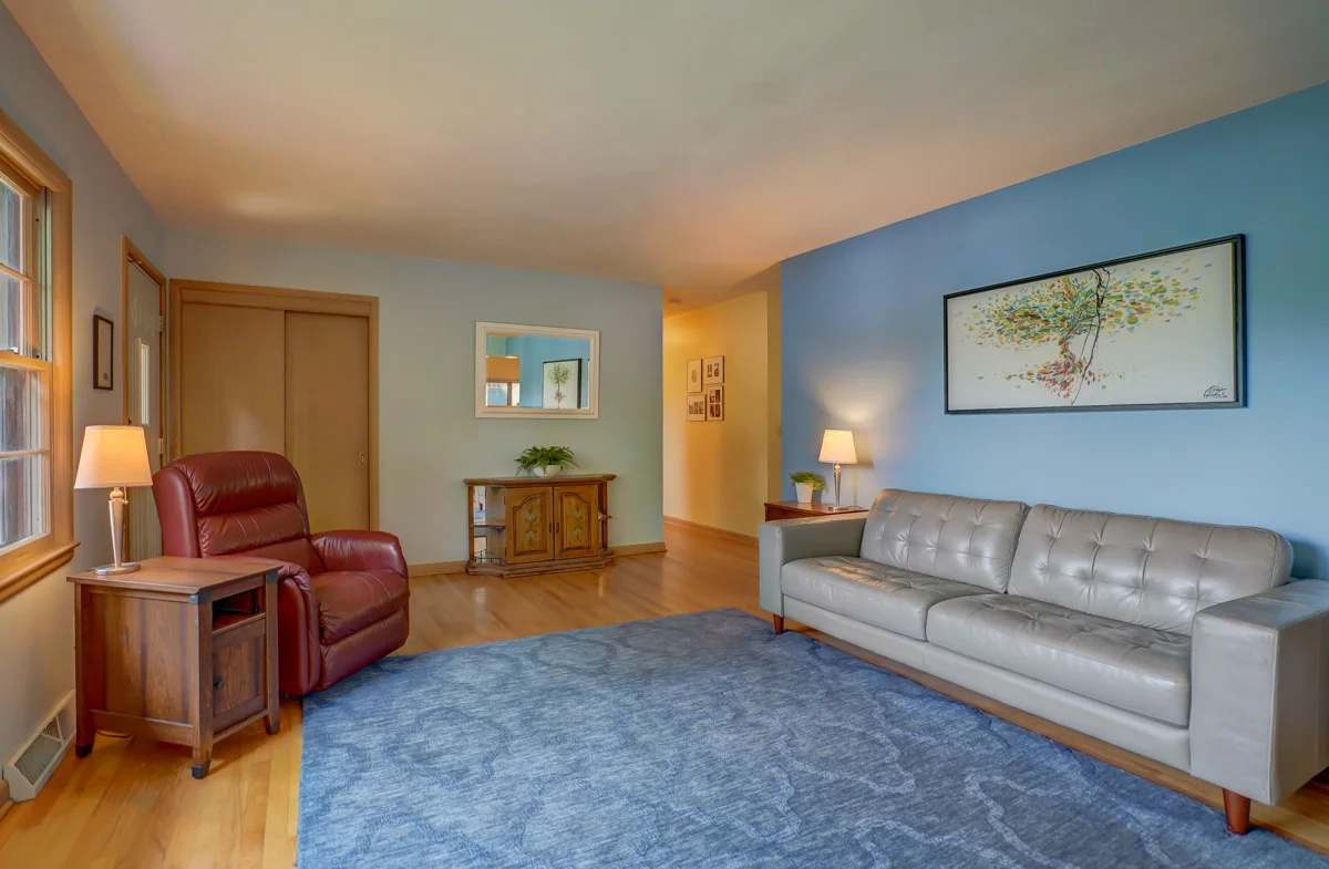 5600 Winnequah Road Monona-3.jpg