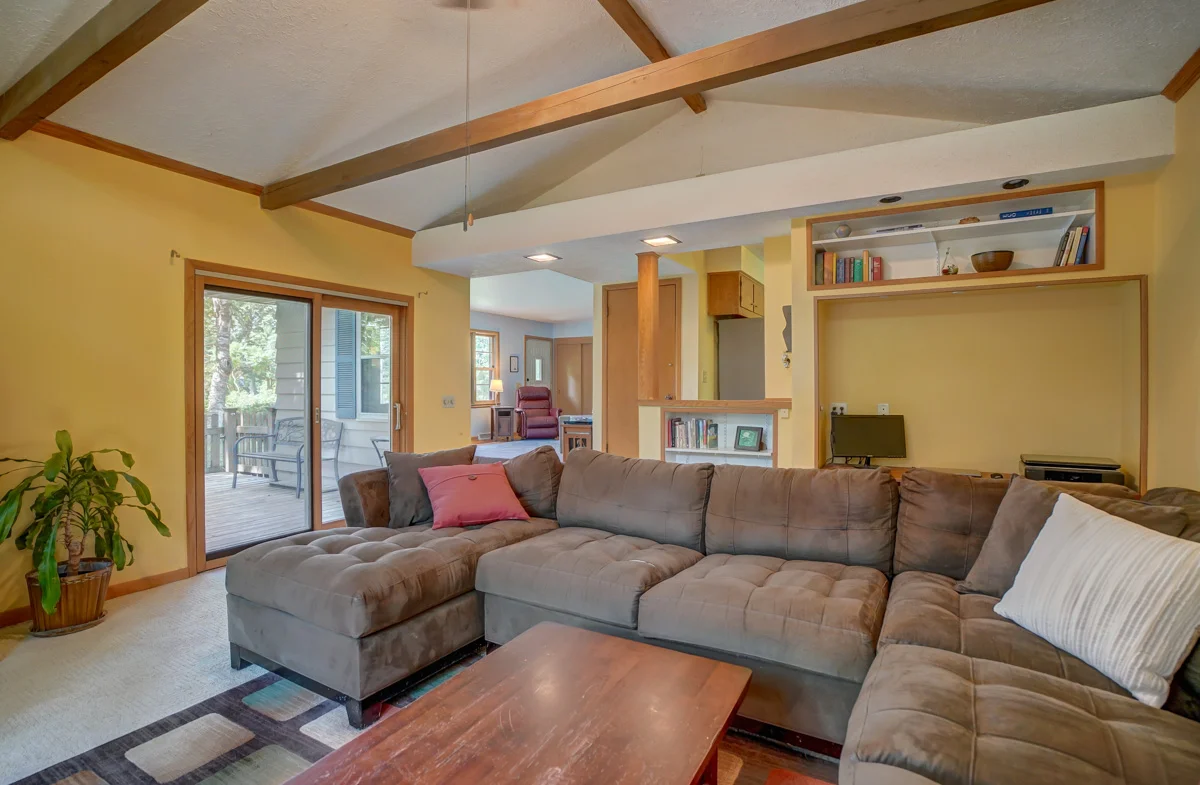 5600 Winnequah Road Monona-9.jpg