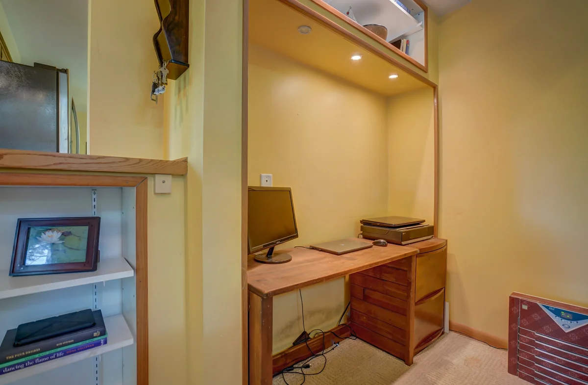 5600 Winnequah Road Monona-11.jpg