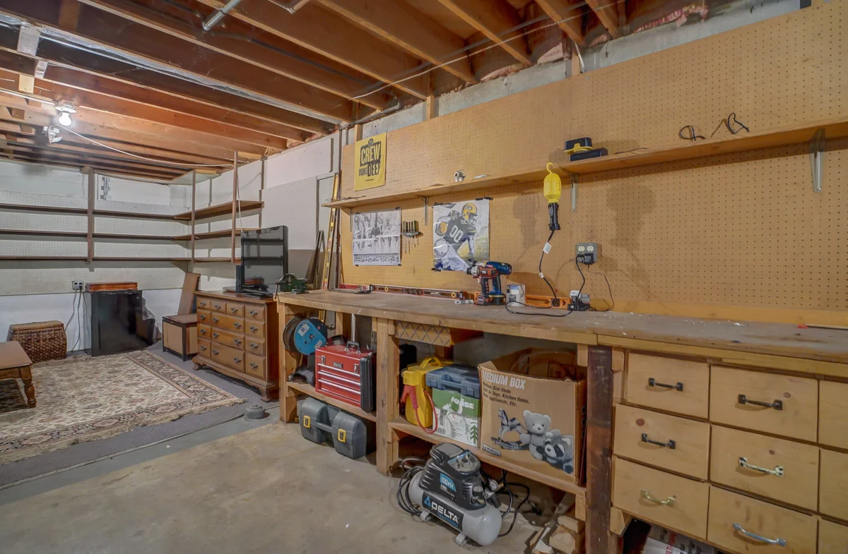 5600 Winnequah Road Monona-12.jpg